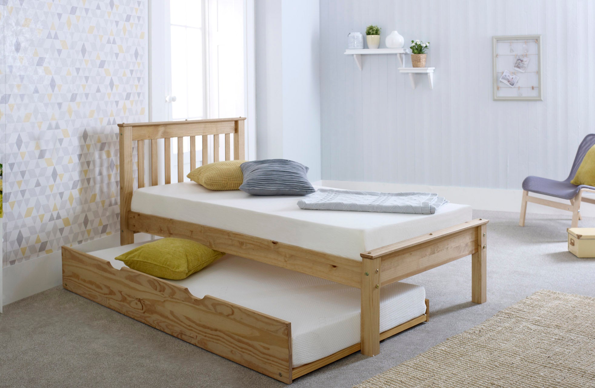 Chester Traditional Design Waxed Solid Pine Wooden Bed