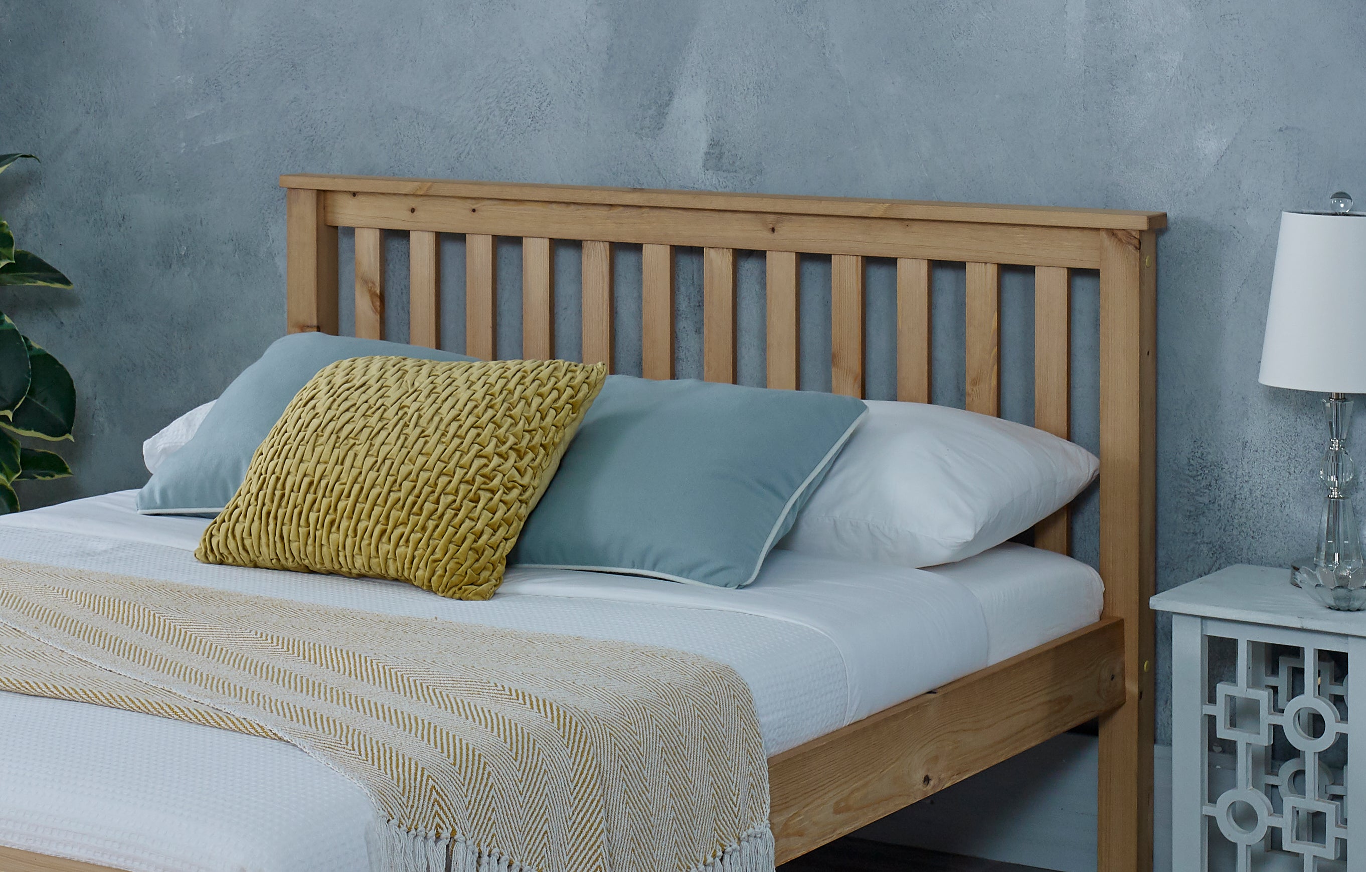 Chester Traditional Design Waxed Solid Pine Wooden Bed