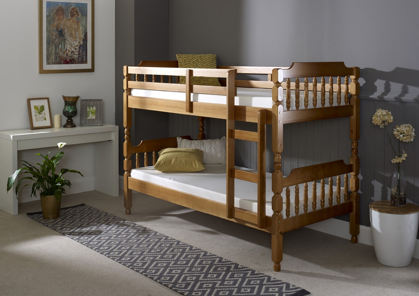 Colonial Spindle Wooden Bunk Bed